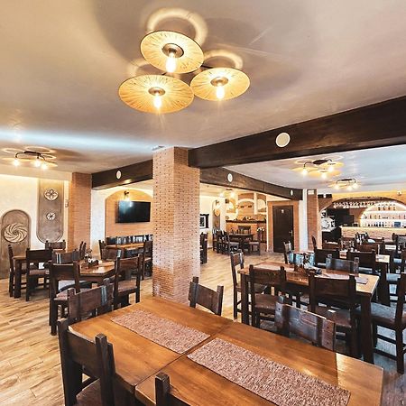 Pensiunea Bella Vista อาเรฟู ภายนอก รูปภาพ
