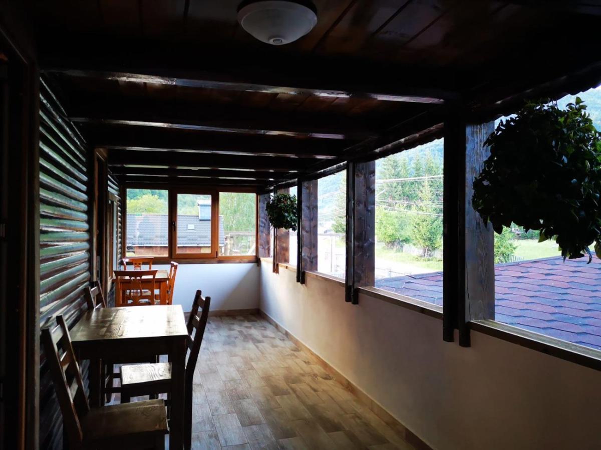 Pensiunea Bella Vista อาเรฟู ภายนอก รูปภาพ