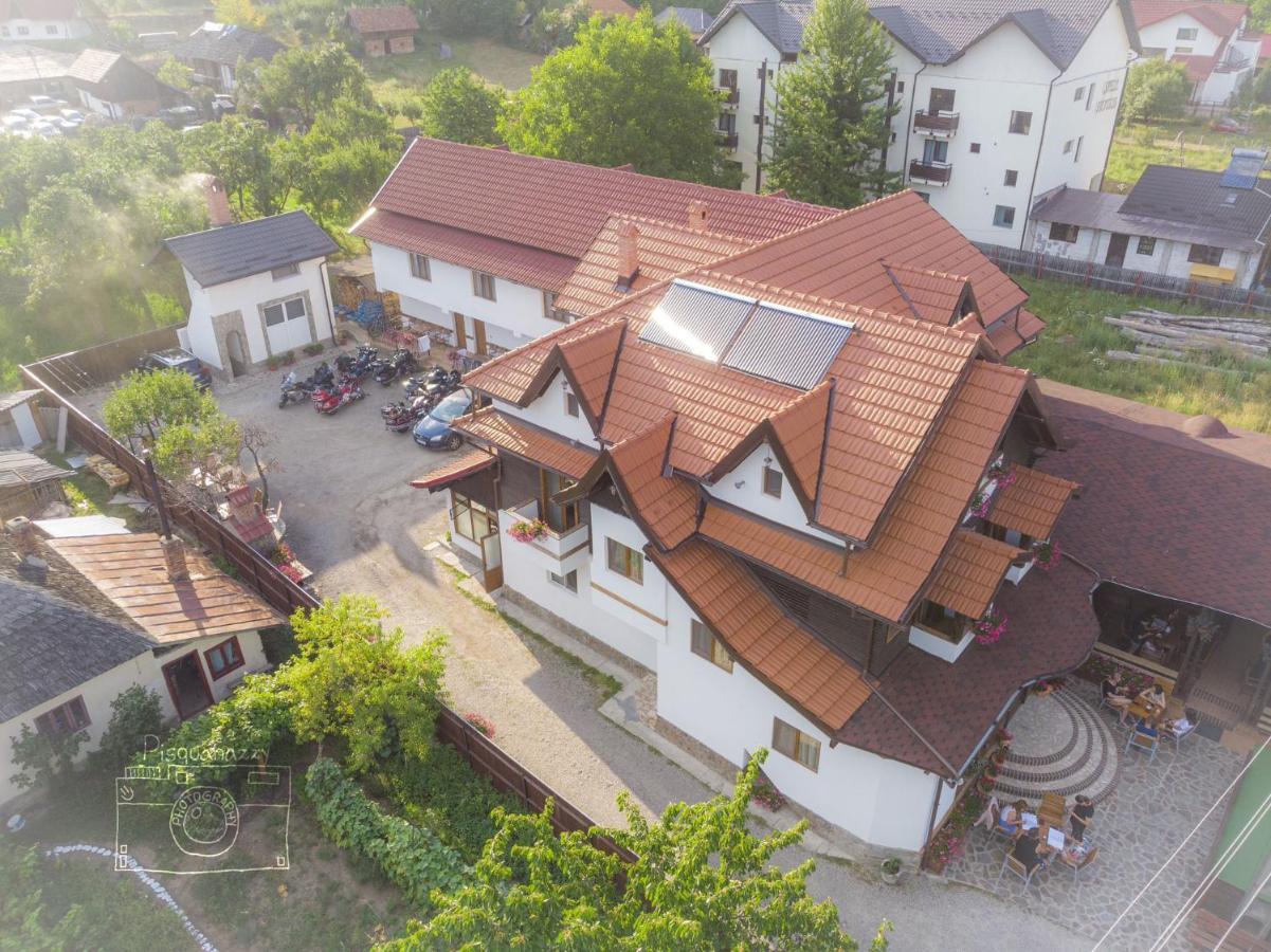 Pensiunea Bella Vista อาเรฟู ภายนอก รูปภาพ